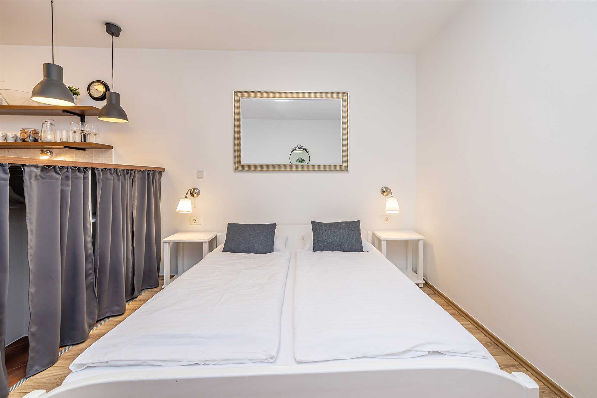 Villa Haya - studio apartment MASLINA with heated pool
