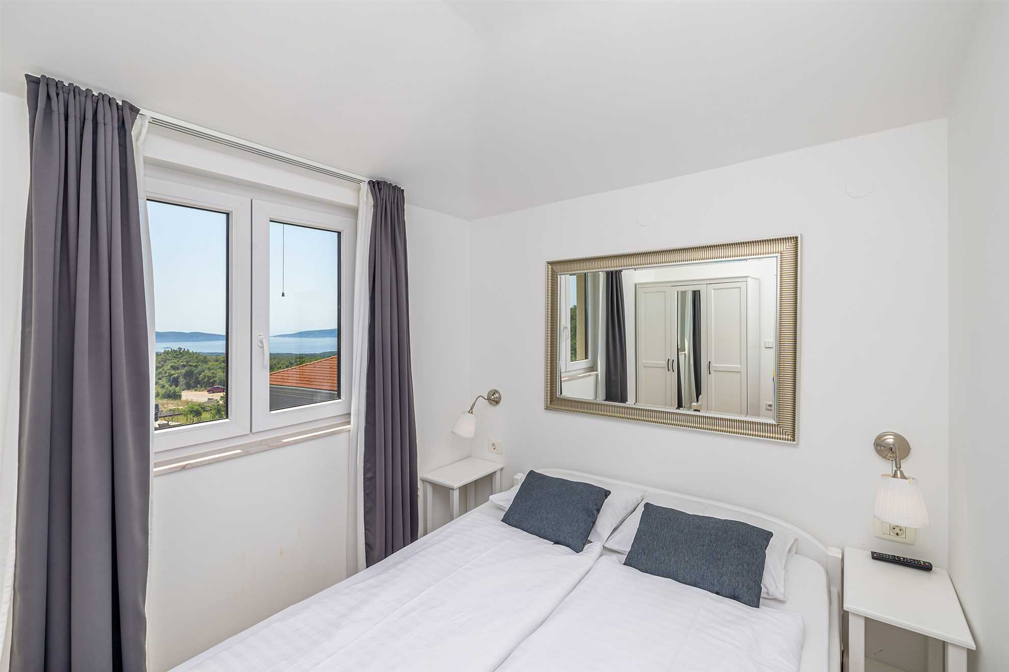 Villa Haya - Wohnung GASTERIJA mit beheiztem Pool