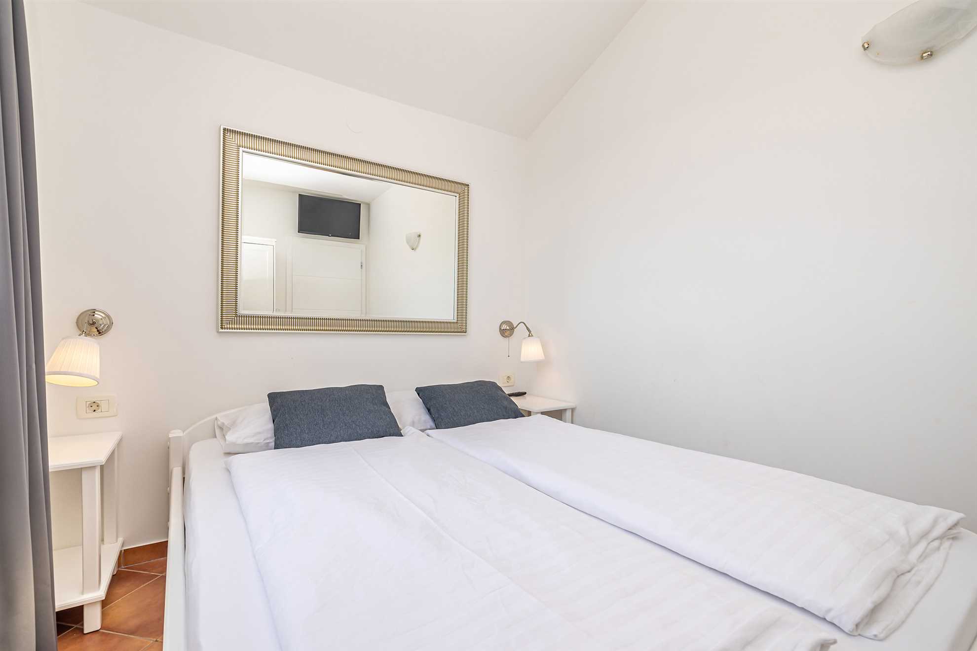 Villa Haya - Wohnung GASTERIJA mit beheiztem Pool