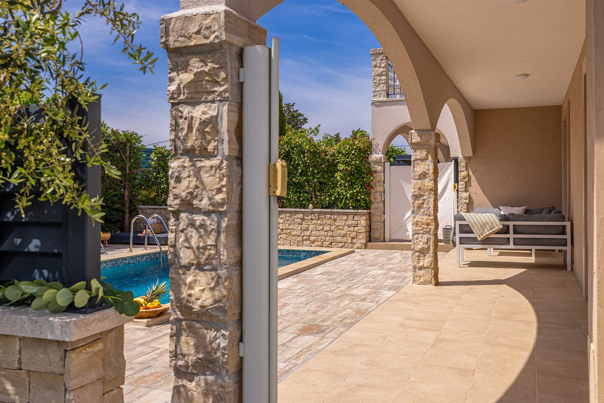 Modern and attractive holiday house DIJANA