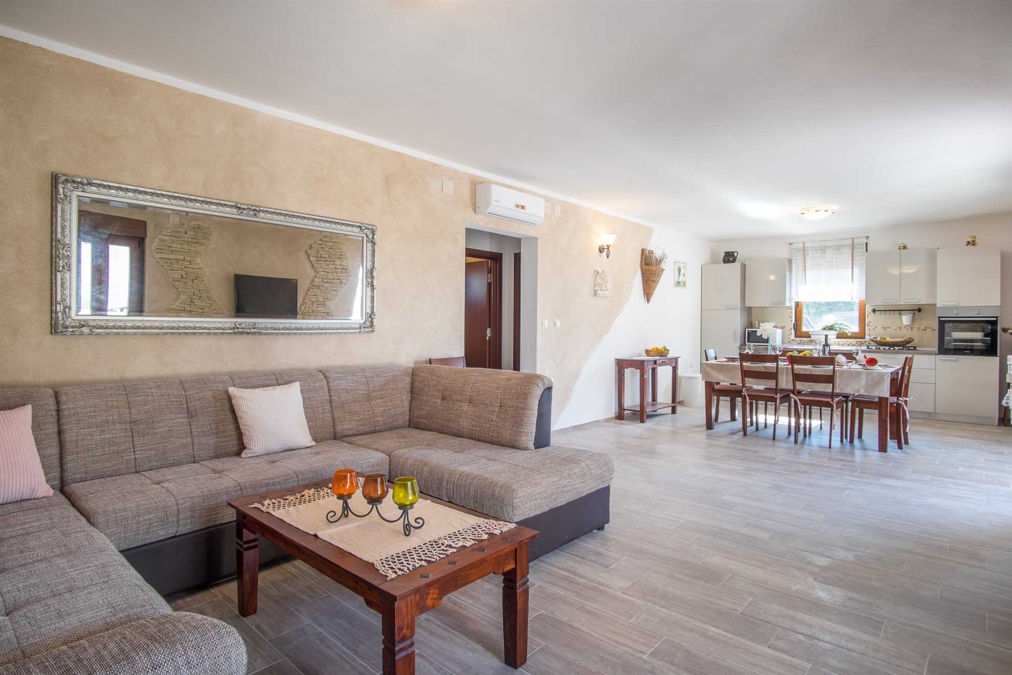 Modern and attractive holiday house DIJANA
