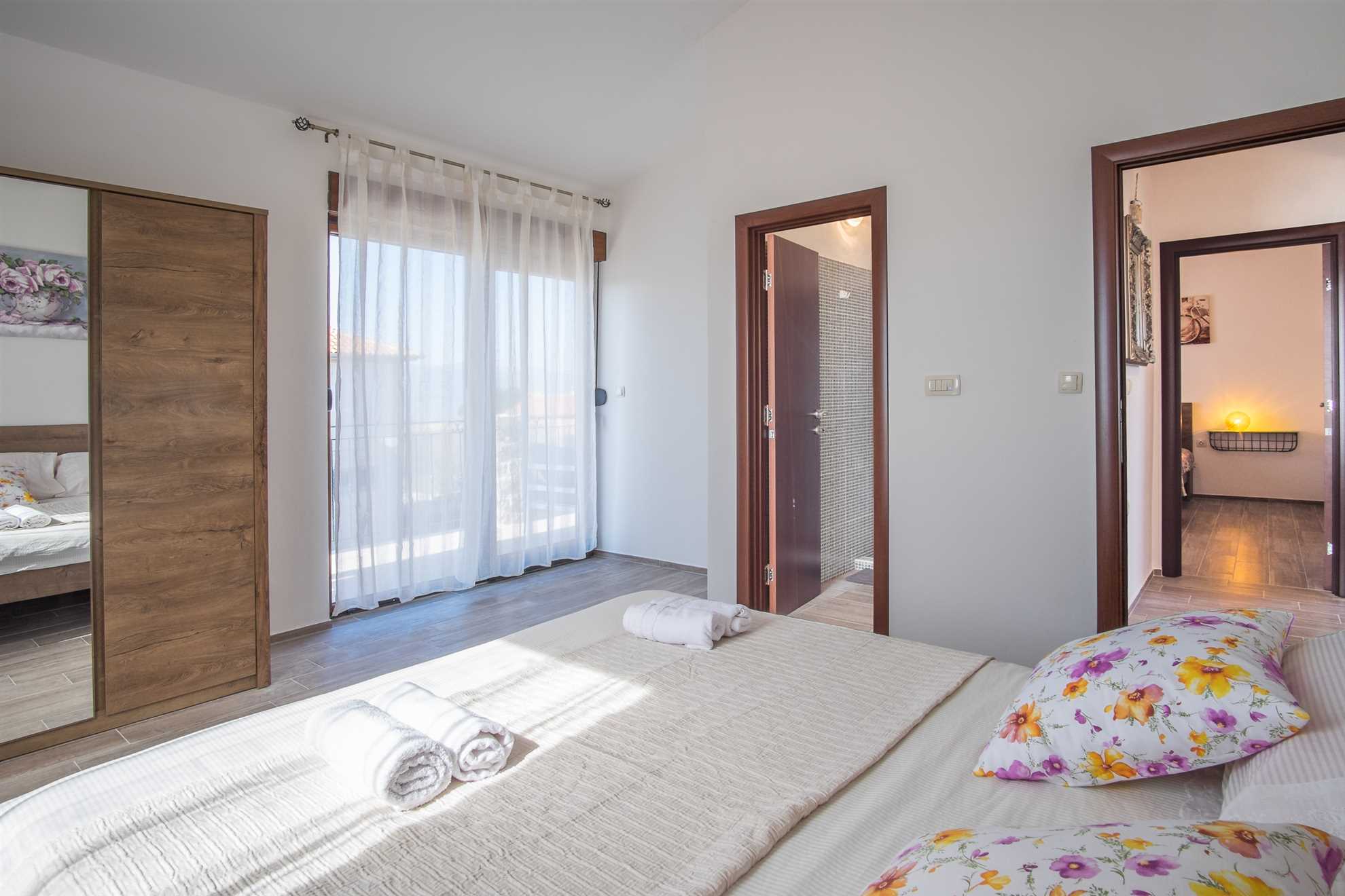 Modern and attractive holiday house DIJANA