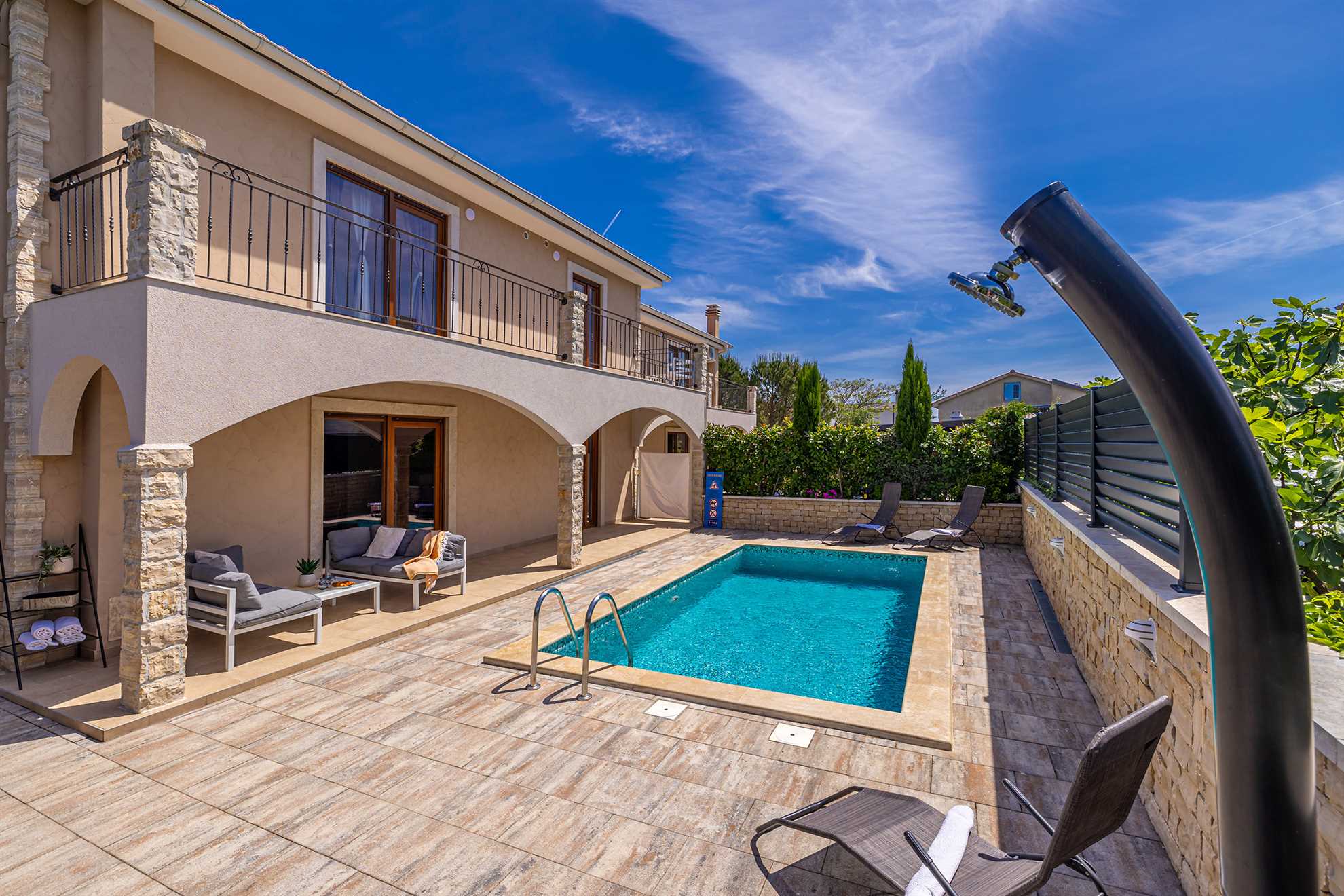 Ferienhaus Dijana mit Pool