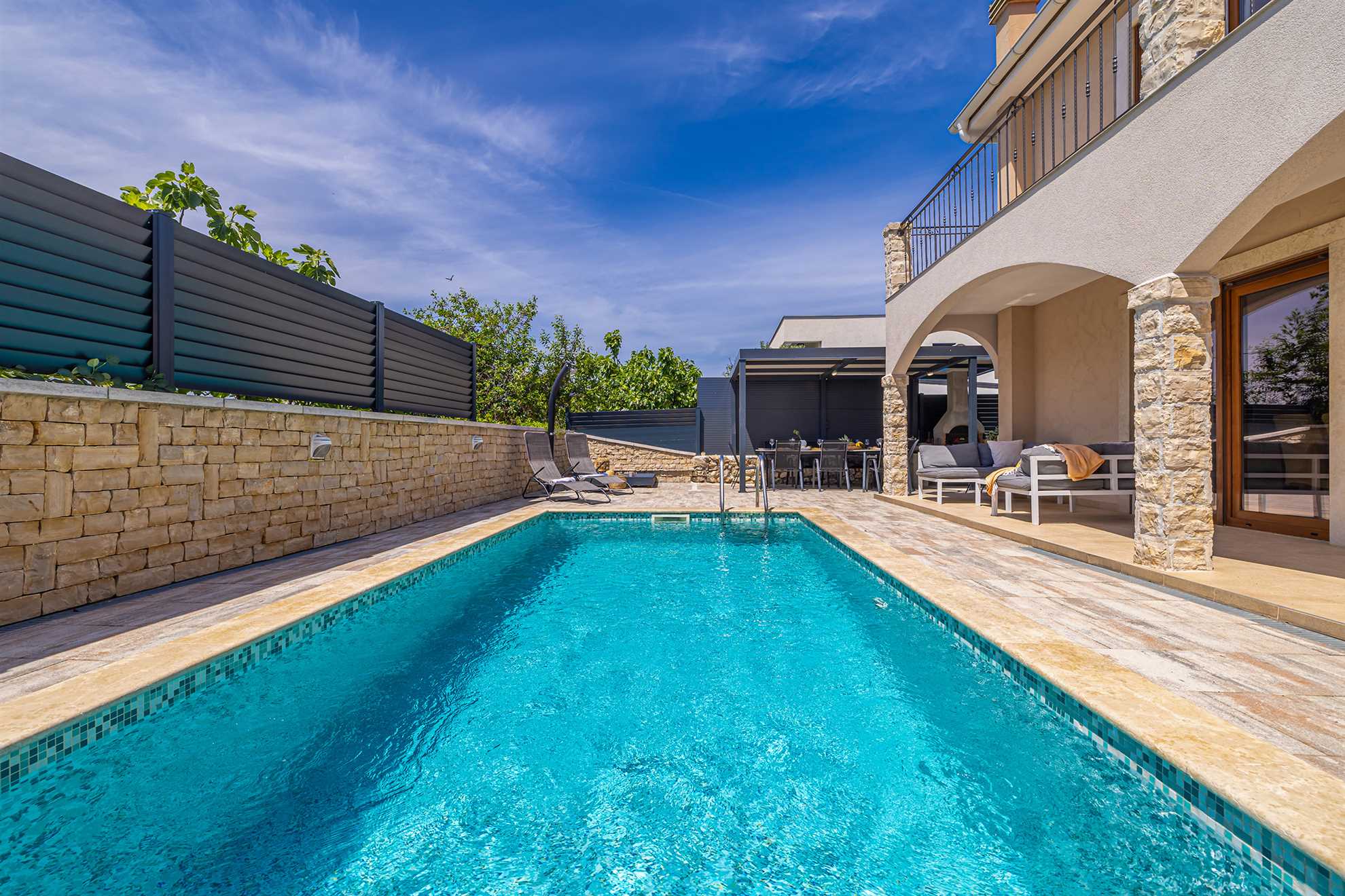 Ferienhaus Dijana mit Pool