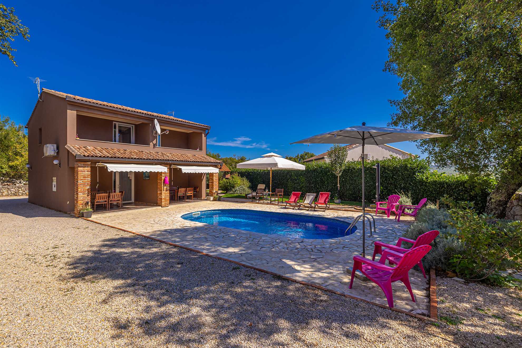 Kuća za odmor NOVKOVIĆ sa okućnicom