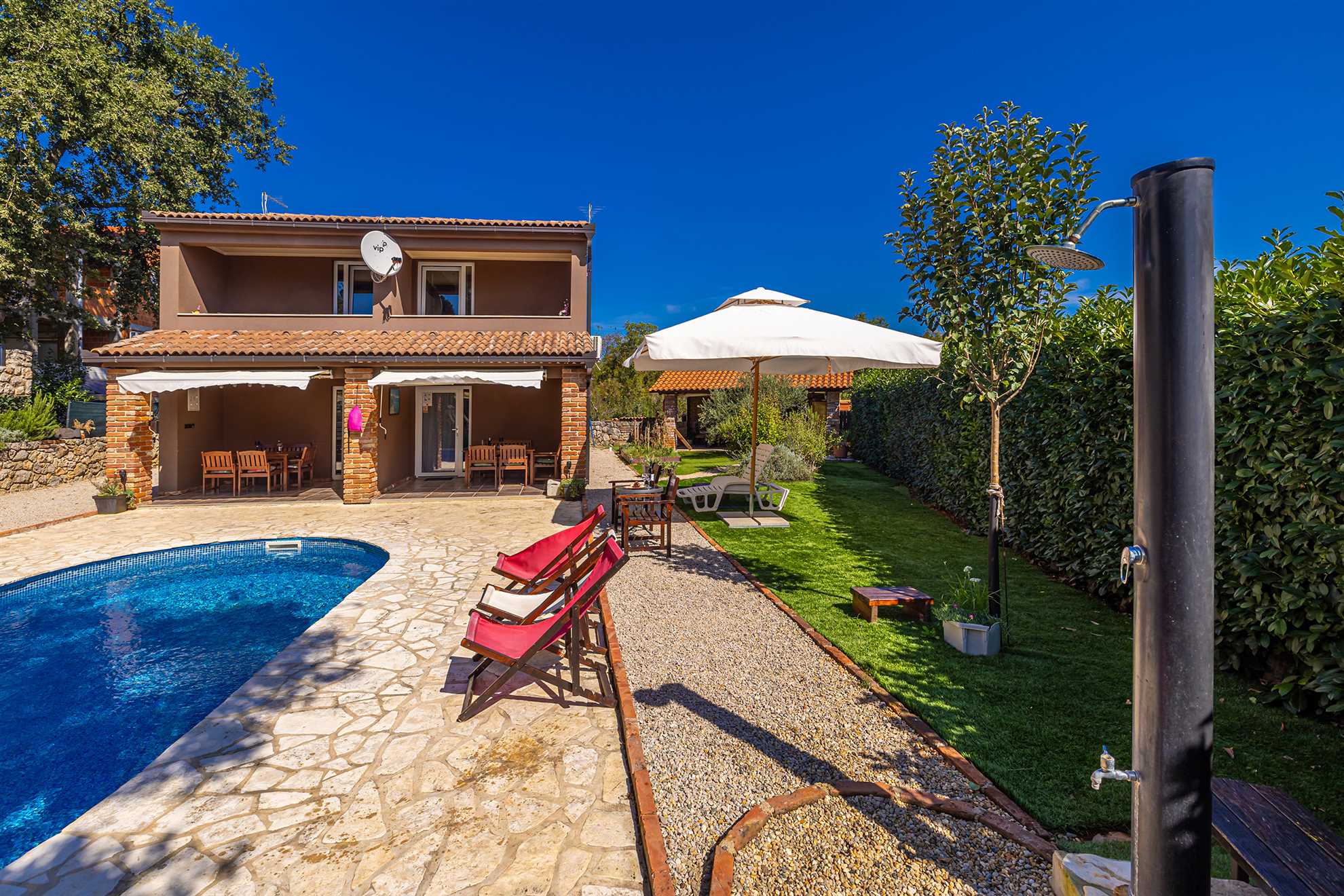 Kuća za odmor NOVKOVIĆ sa okućnicom