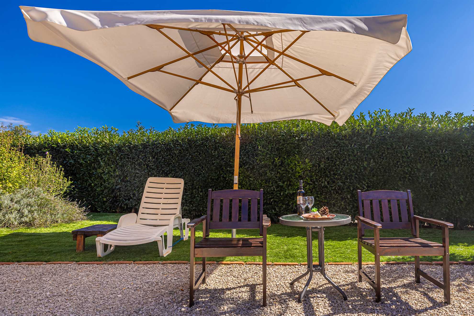 Kuća za odmor NOVKOVIĆ sa okućnicom