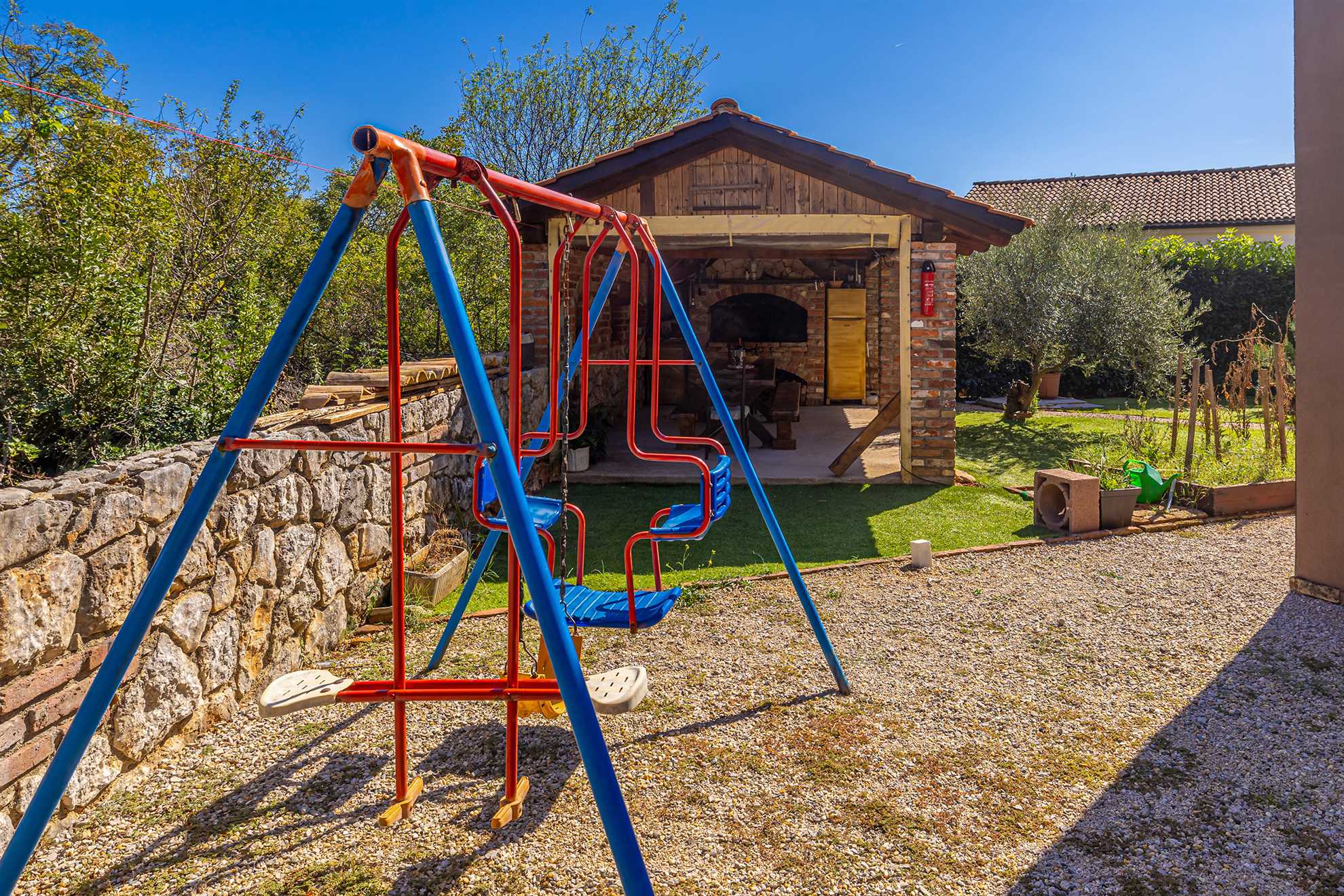 Kuća za odmor NOVKOVIĆ sa okućnicom