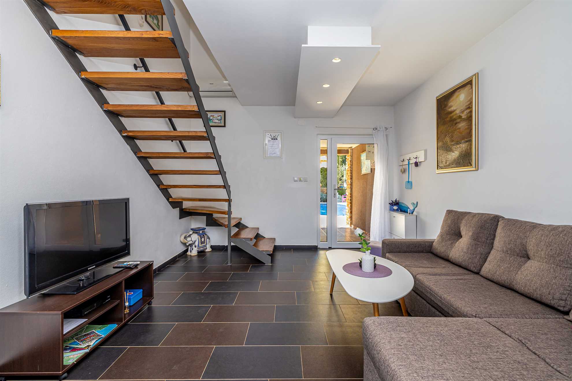 Kuća za odmor NOVKOVIĆ sa okućnicom