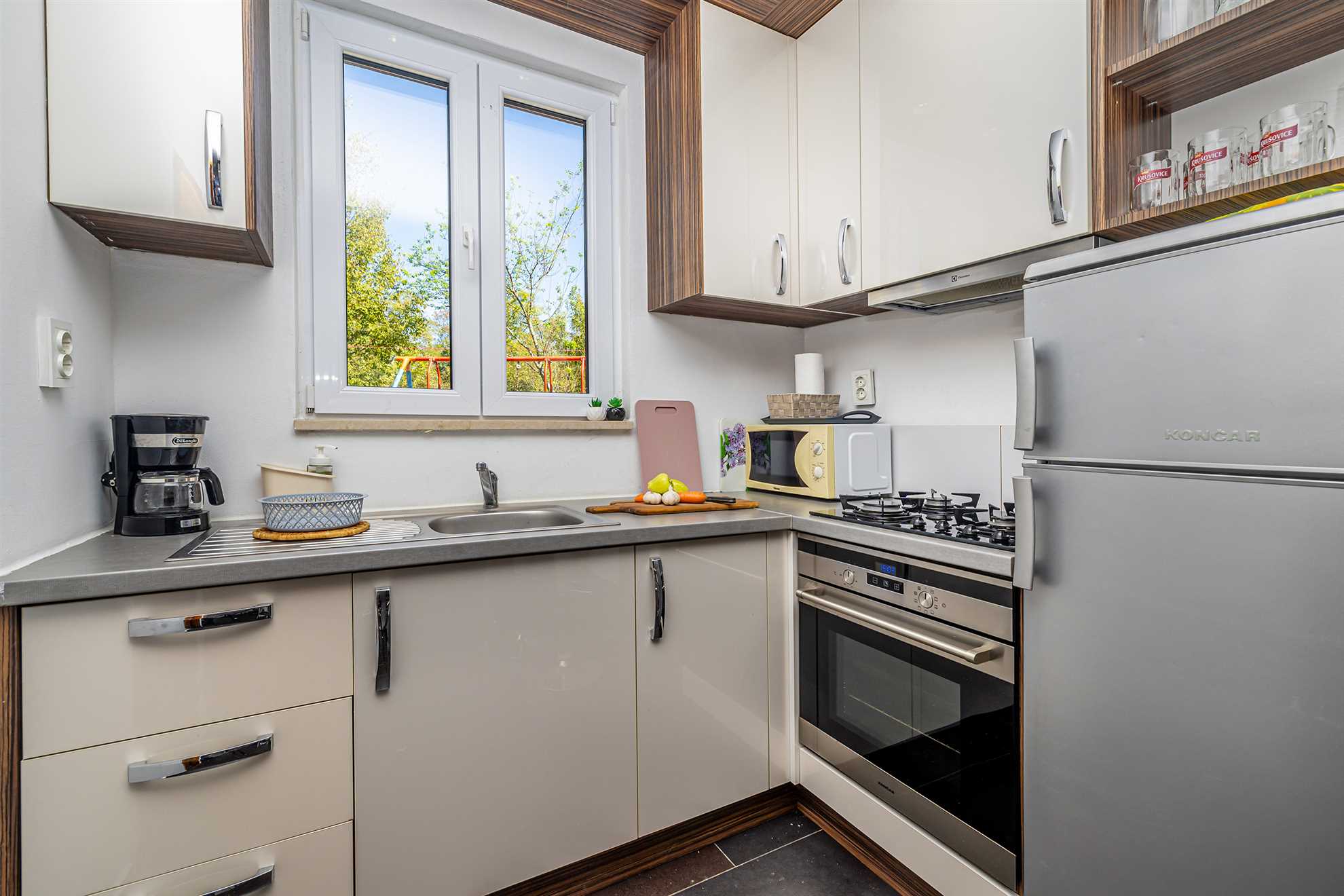 Kuća za odmor NOVKOVIĆ sa okućnicom