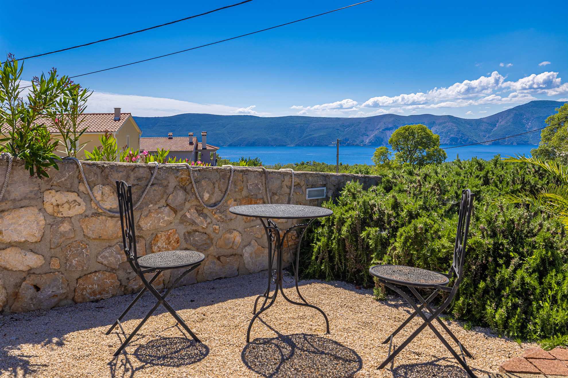 Luxury villa RUSTICA with private pool, jacuzzi and outdoor sauna