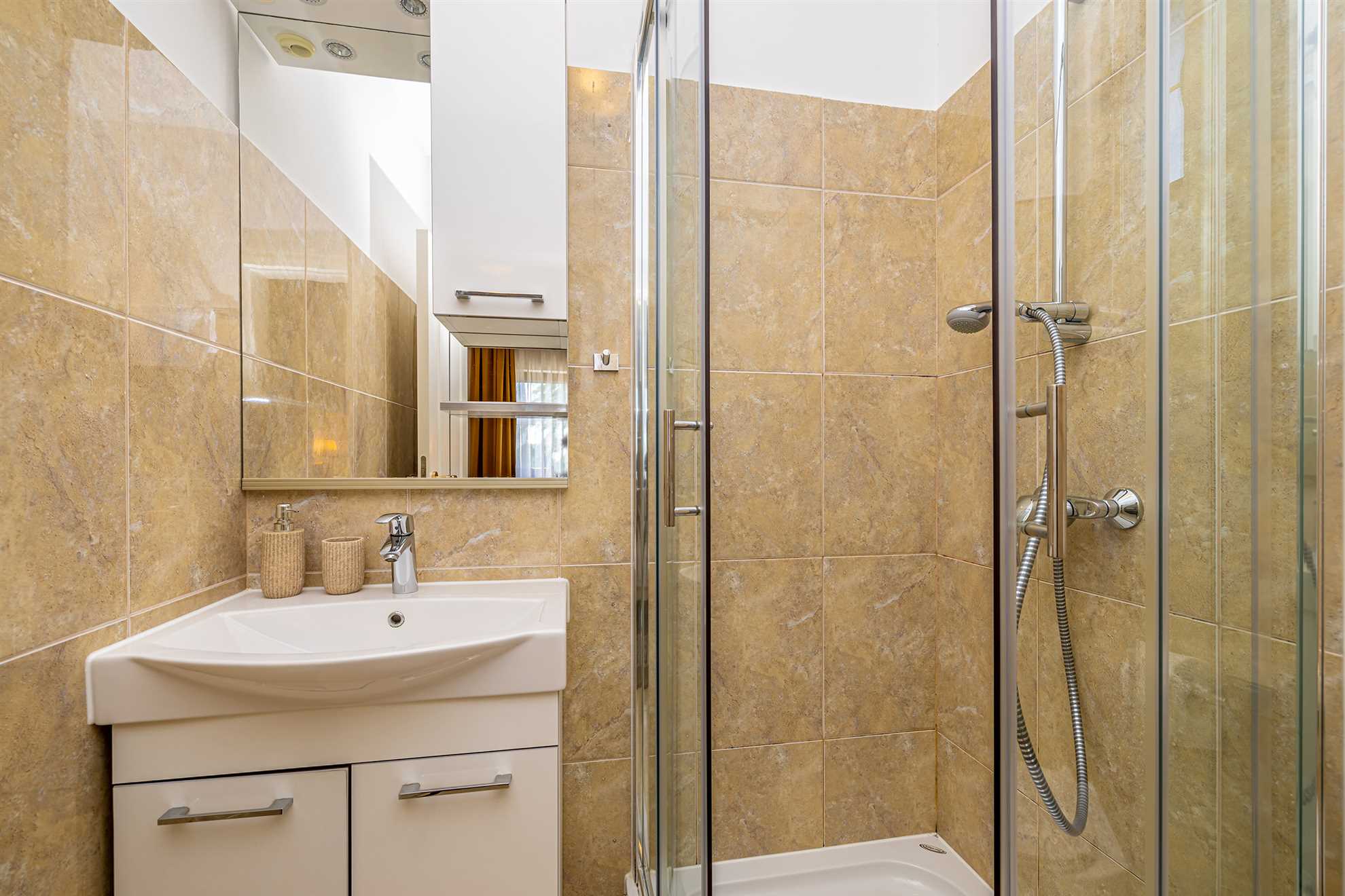 Luxury villa RUSTICA with private pool, jacuzzi and outdoor sauna