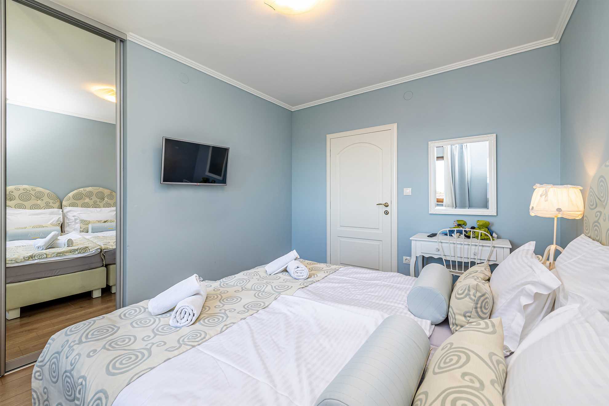 Luxury villa RUSTICA with private pool, jacuzzi and outdoor sauna