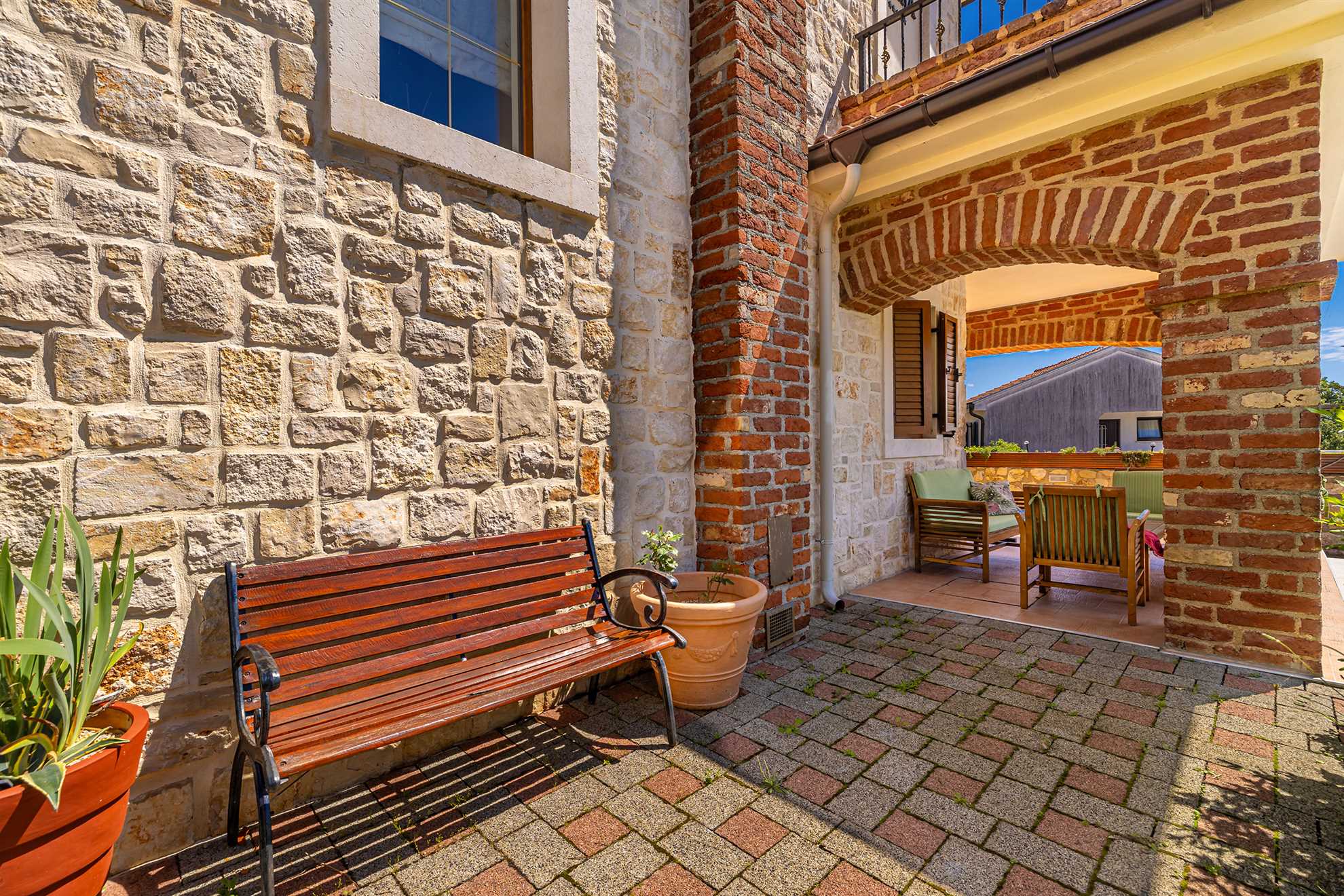 Luxury villa RUSTICA with private pool, jacuzzi and outdoor sauna