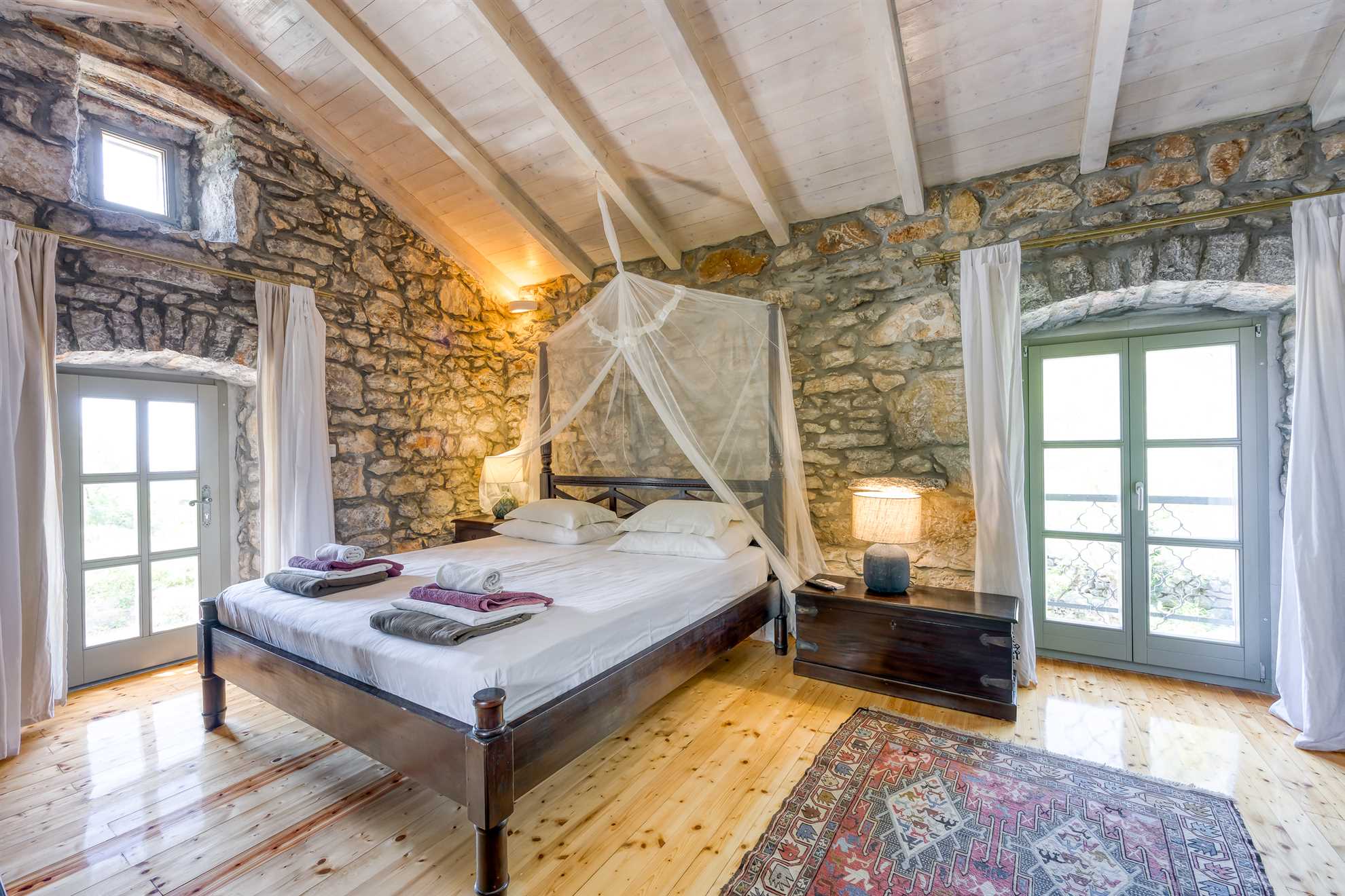 Beautiful stone holiday house MENTA I