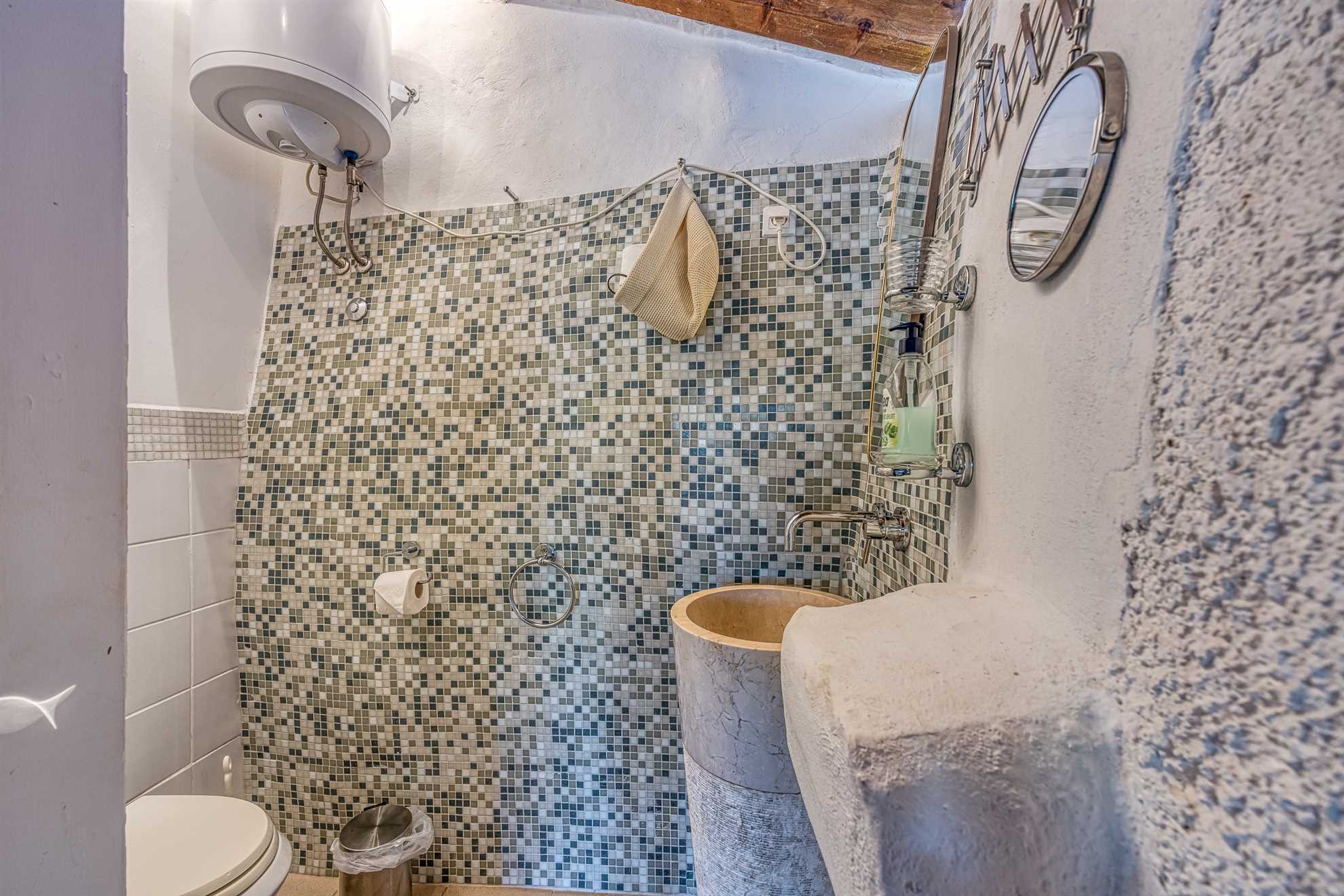 Beautiful stone holiday house MENTA I