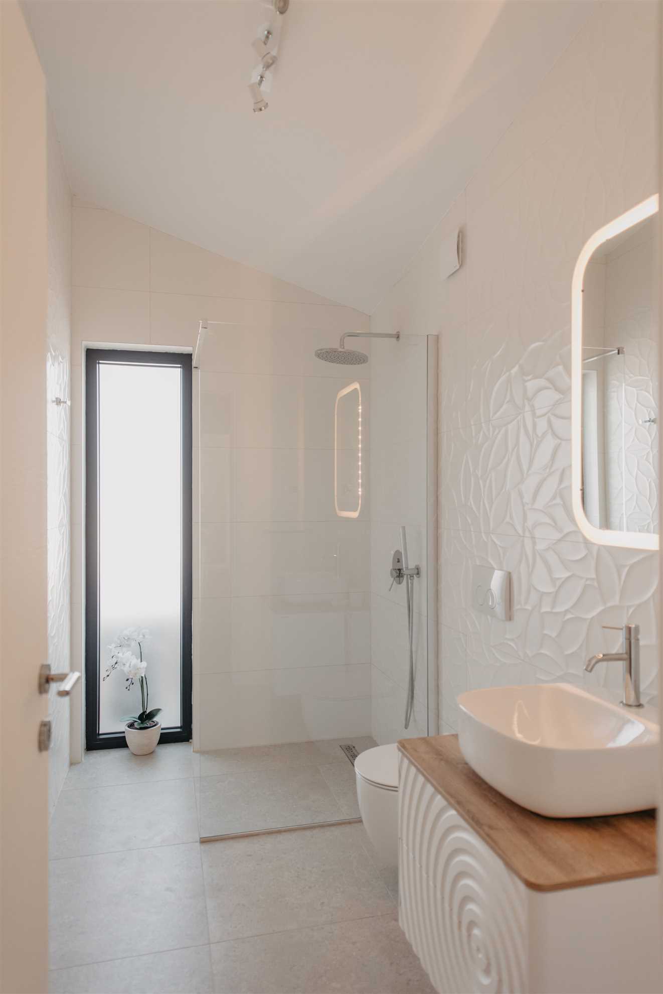 Villa CASA LEI s grijanim bazenom, jacuzzijem i saunom