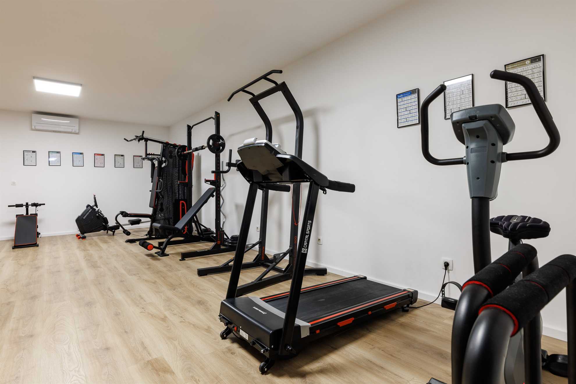 Villa CASA LEI s grijanim bazenom, jacuzzijem i saunom