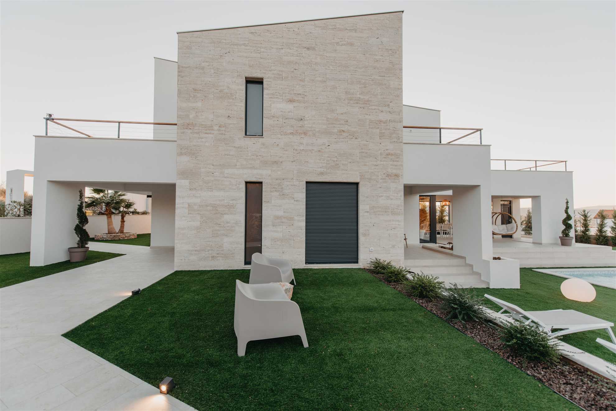 Villa CASA LEI s grijanim bazenom, jacuzzijem i saunom