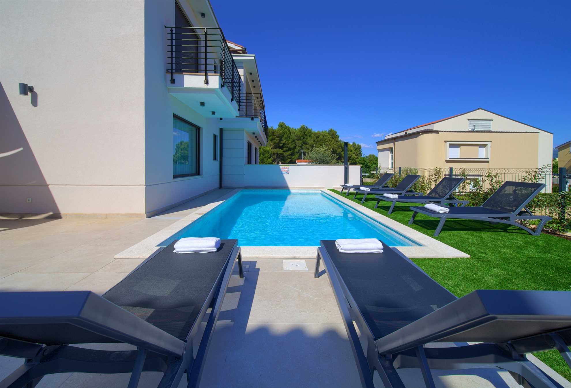 Holiday house FRA&LA with private pool