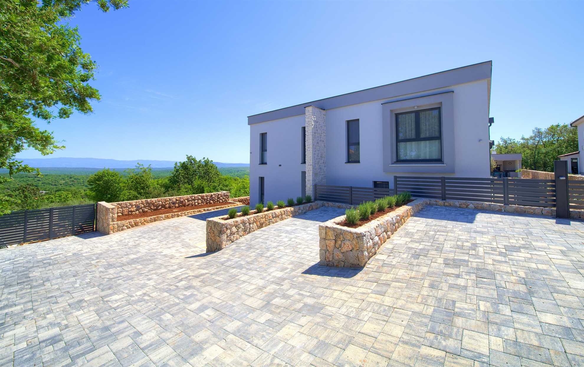 Vila ASTRUM s grijanim unutarnjim i vanjskim bazenom, jacuzzijem i saunom