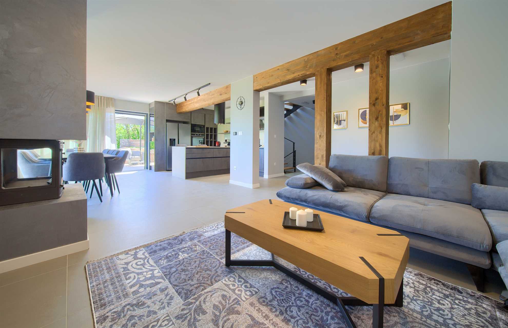 Vila ASTRUM s grijanim unutarnjim i vanjskim bazenom, jacuzzijem i saunom