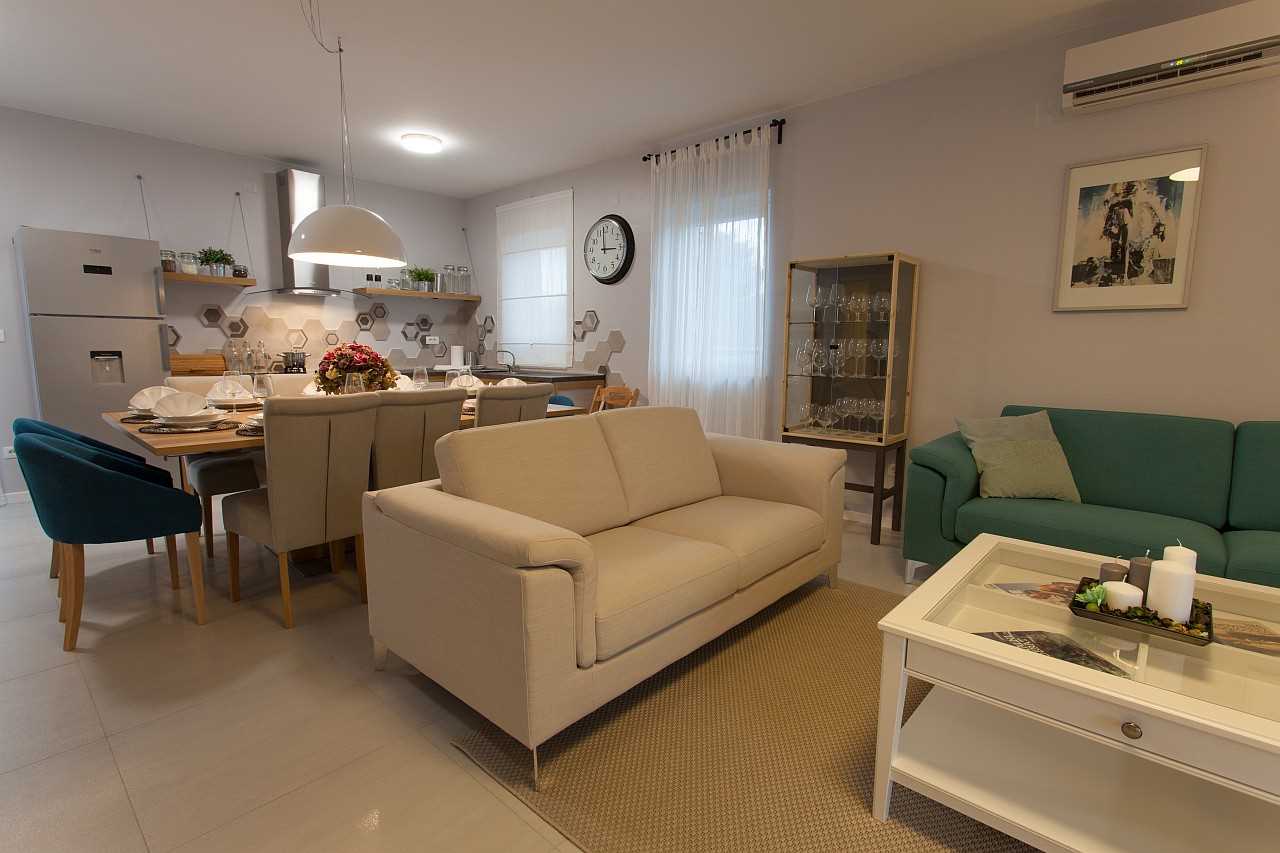 Prekrasna vila AURORA s privatnim bazenom, saunom i jacuzzijem