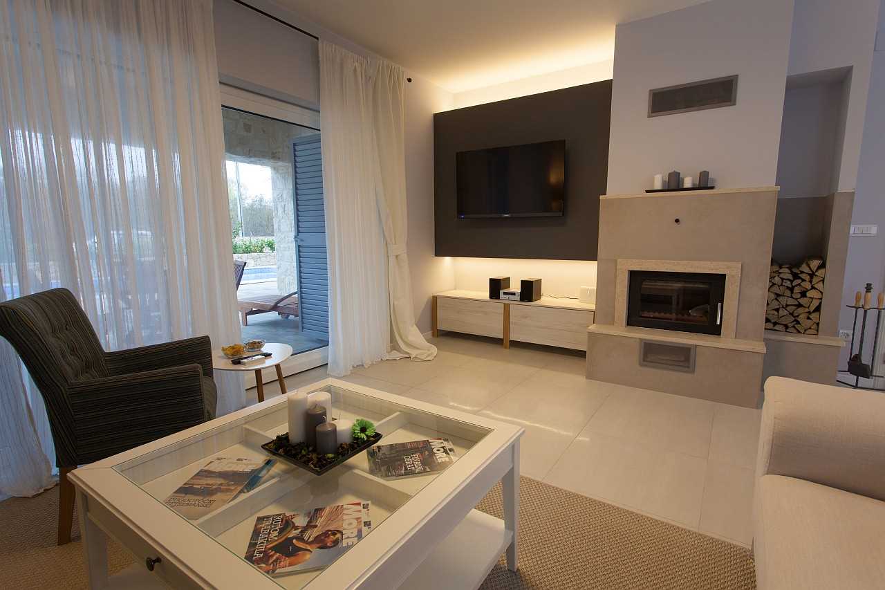 Prekrasna vila AURORA s privatnim bazenom, saunom i jacuzzijem