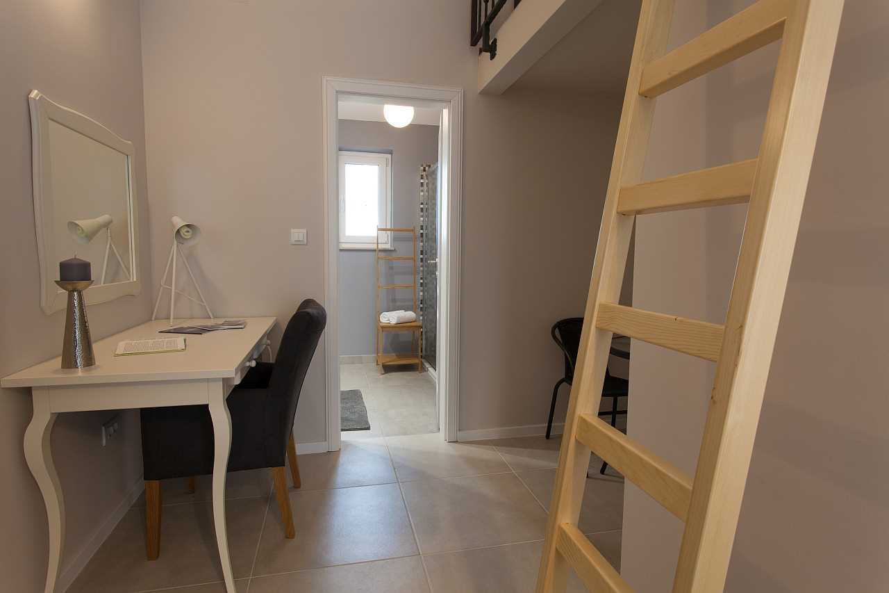 Prekrasna vila AURORA s privatnim bazenom, saunom i jacuzzijem