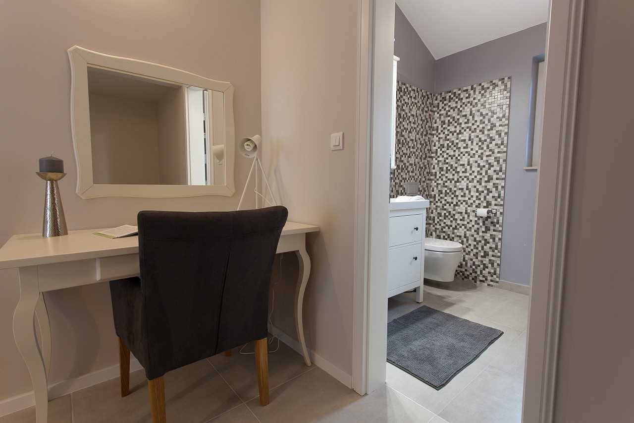 Prekrasna vila AURORA s privatnim bazenom, saunom i jacuzzijem