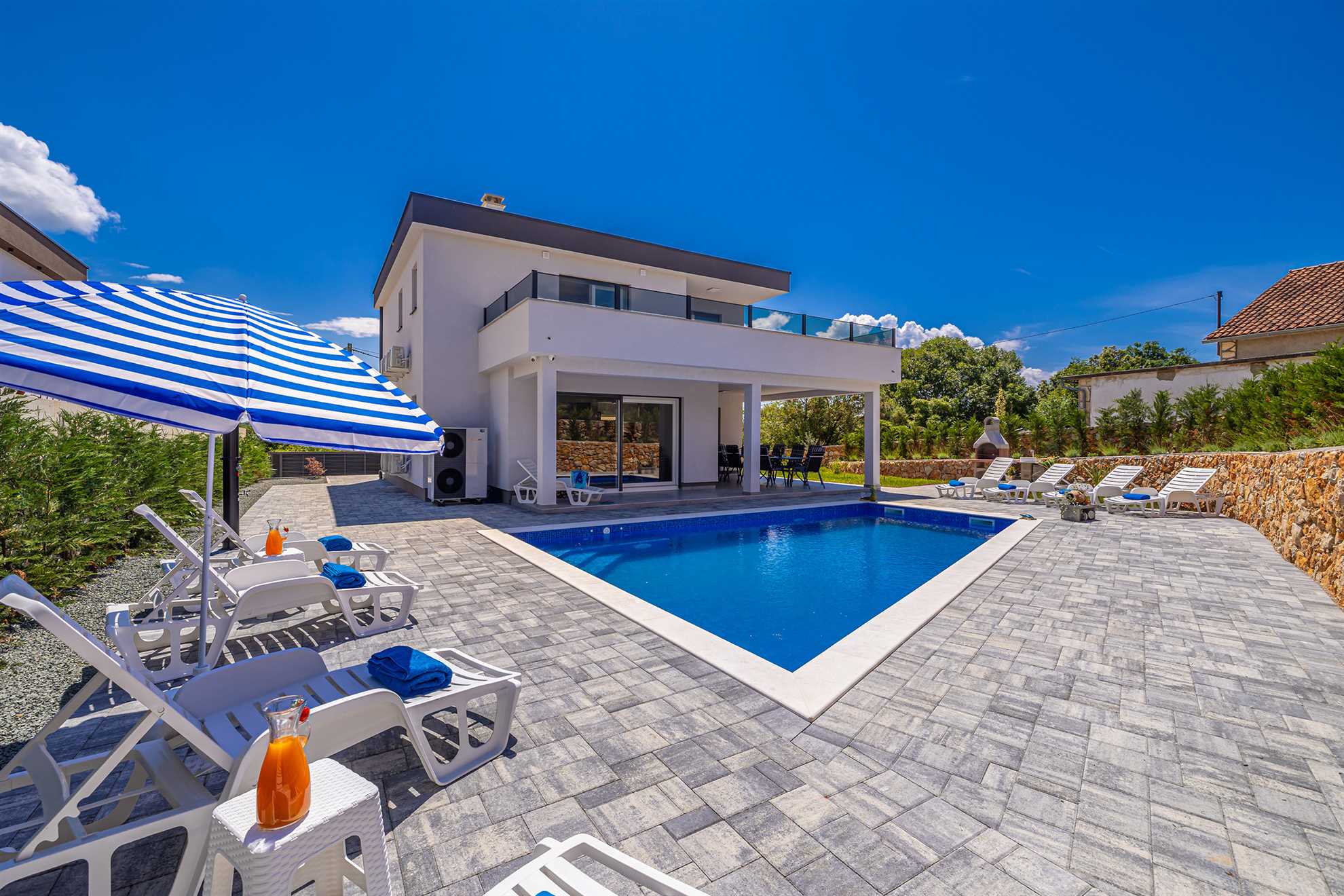 Villa KATHARINA s privatnim bazenom