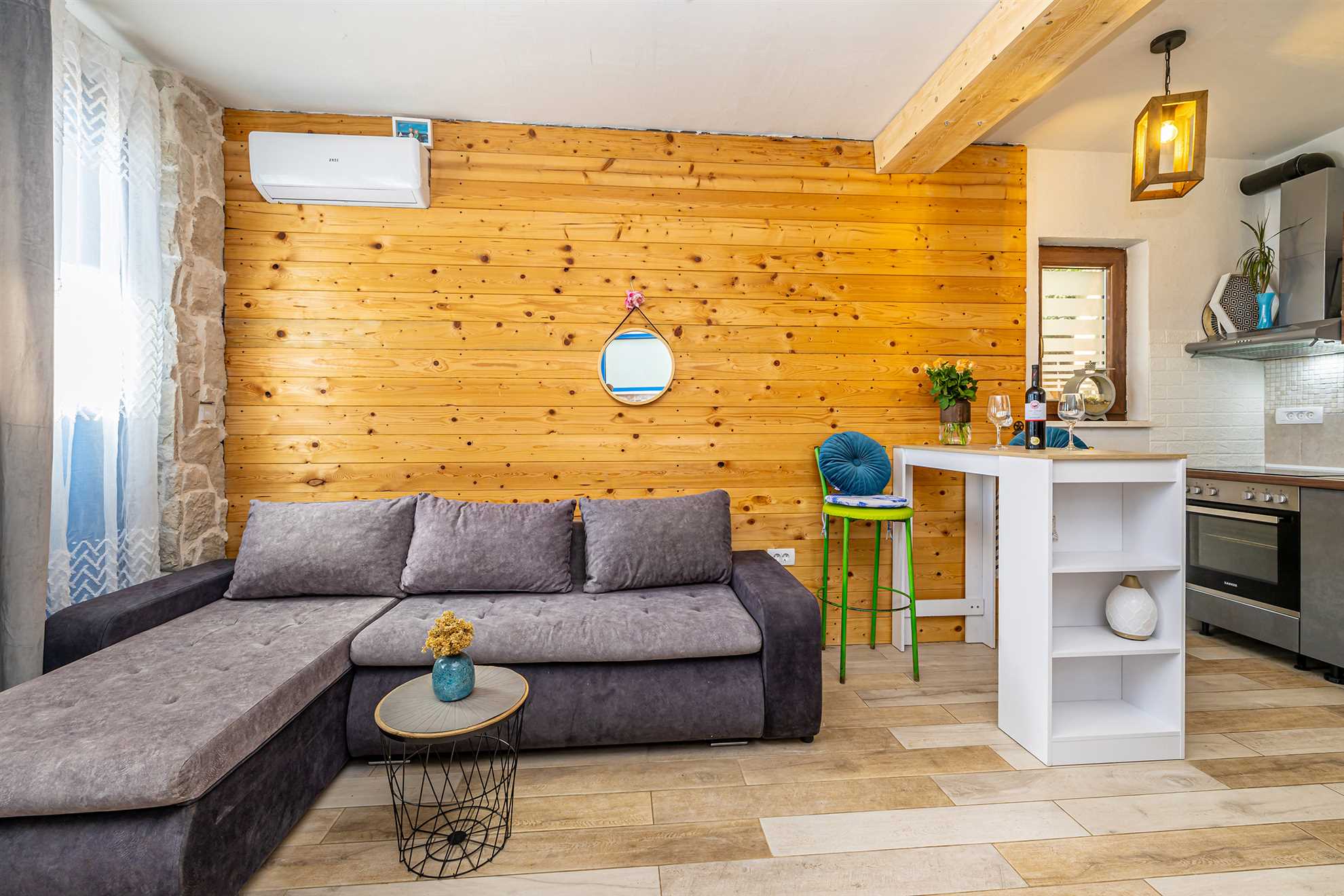 Cozy holiday home SEAFRONT II