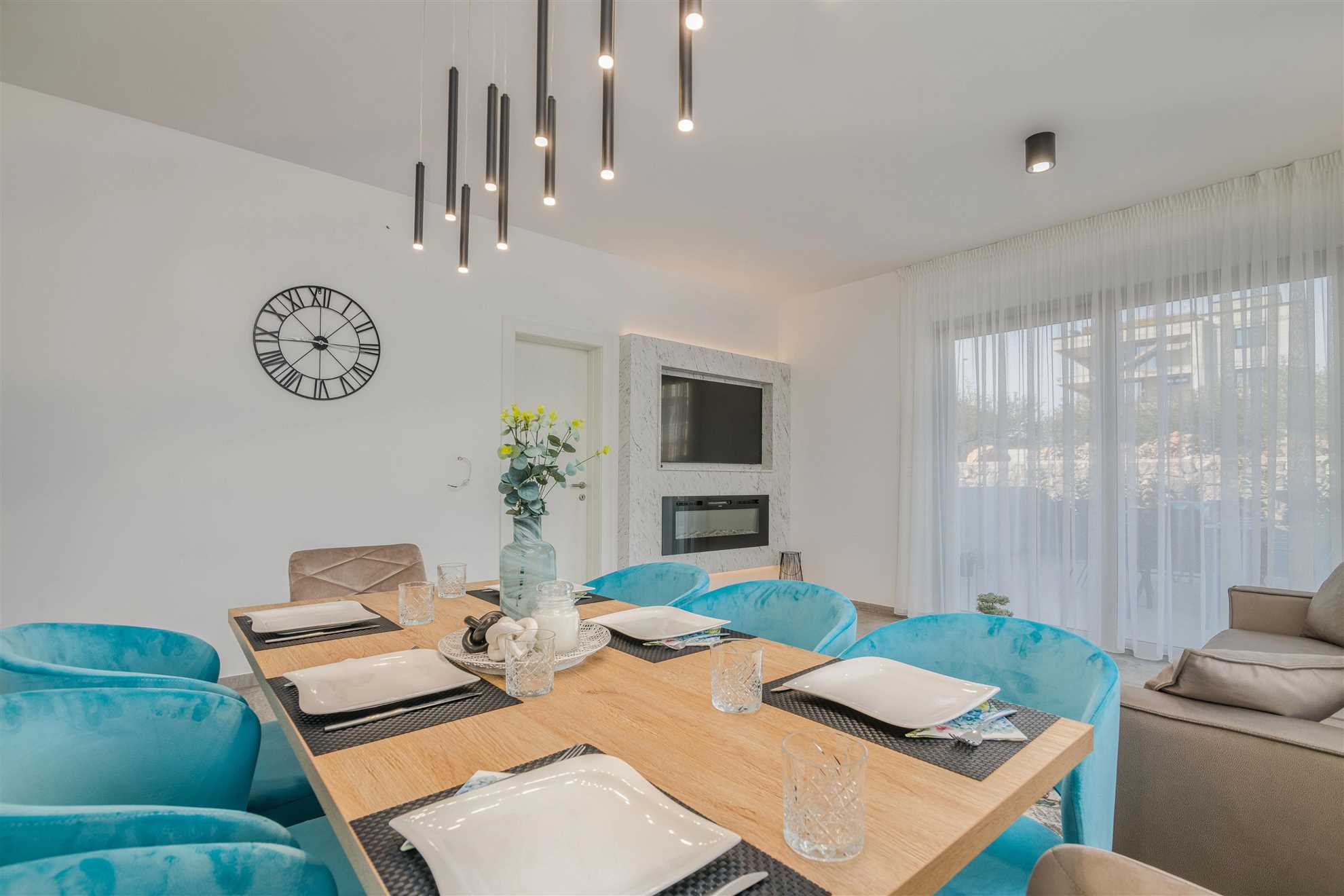 Villa DIVINA with heated pool