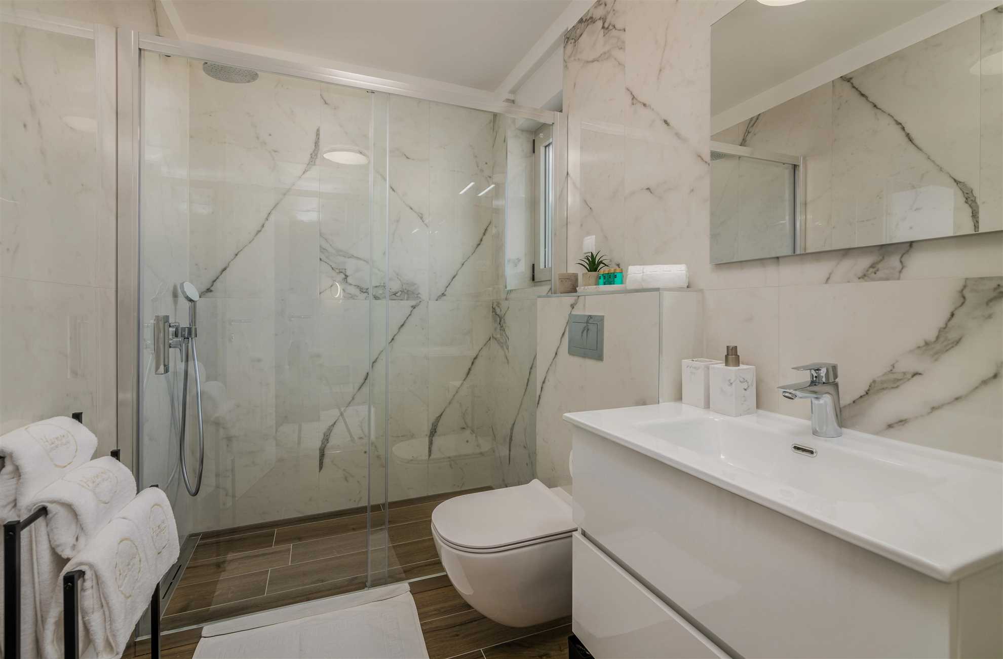 Villa DIVINA with heated pool