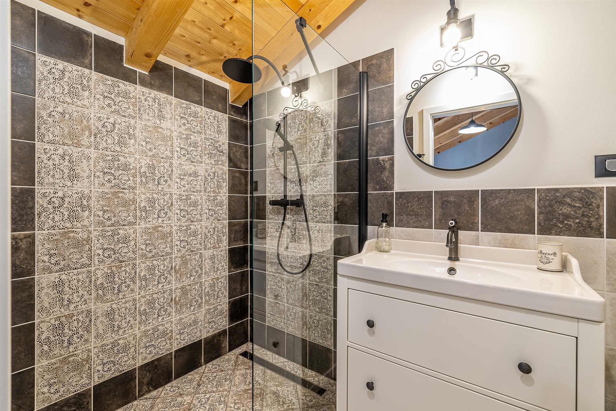 Villa MAVRA con piscina privata