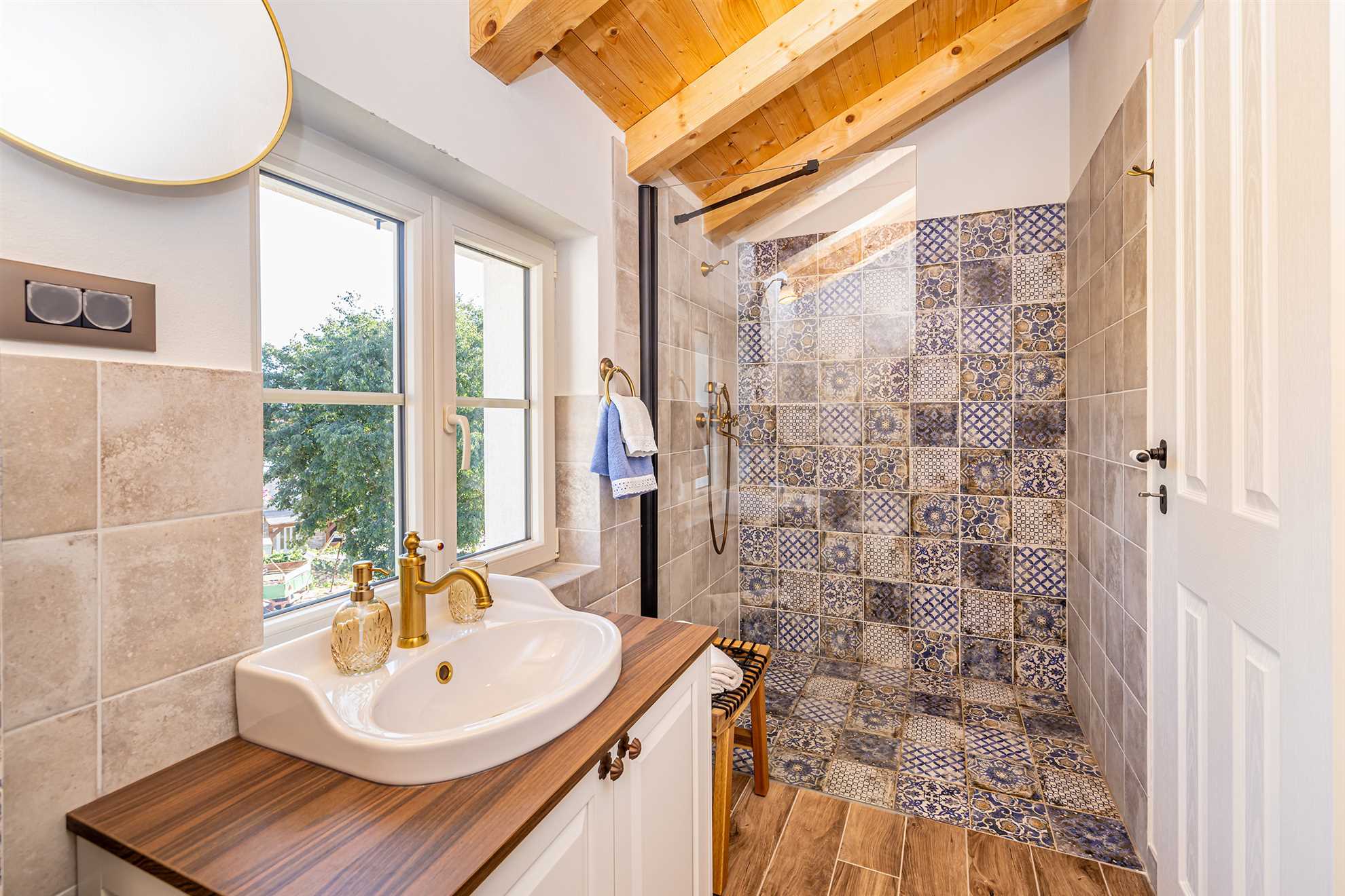 Villa MAVRA con piscina privata