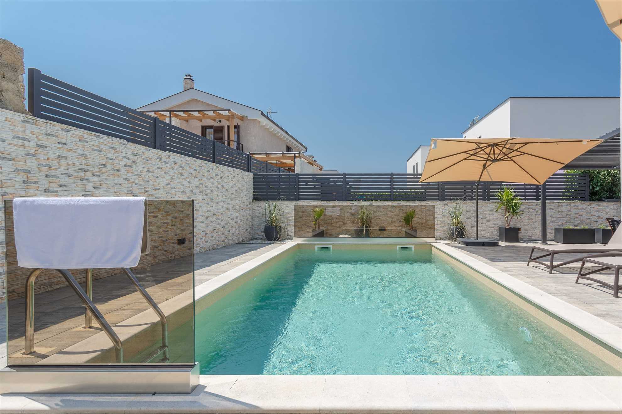 Apartment BARBARA with private pool