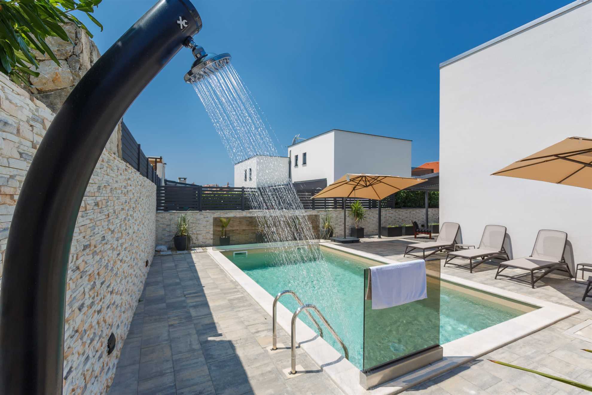 Apartment BARBARA with private pool