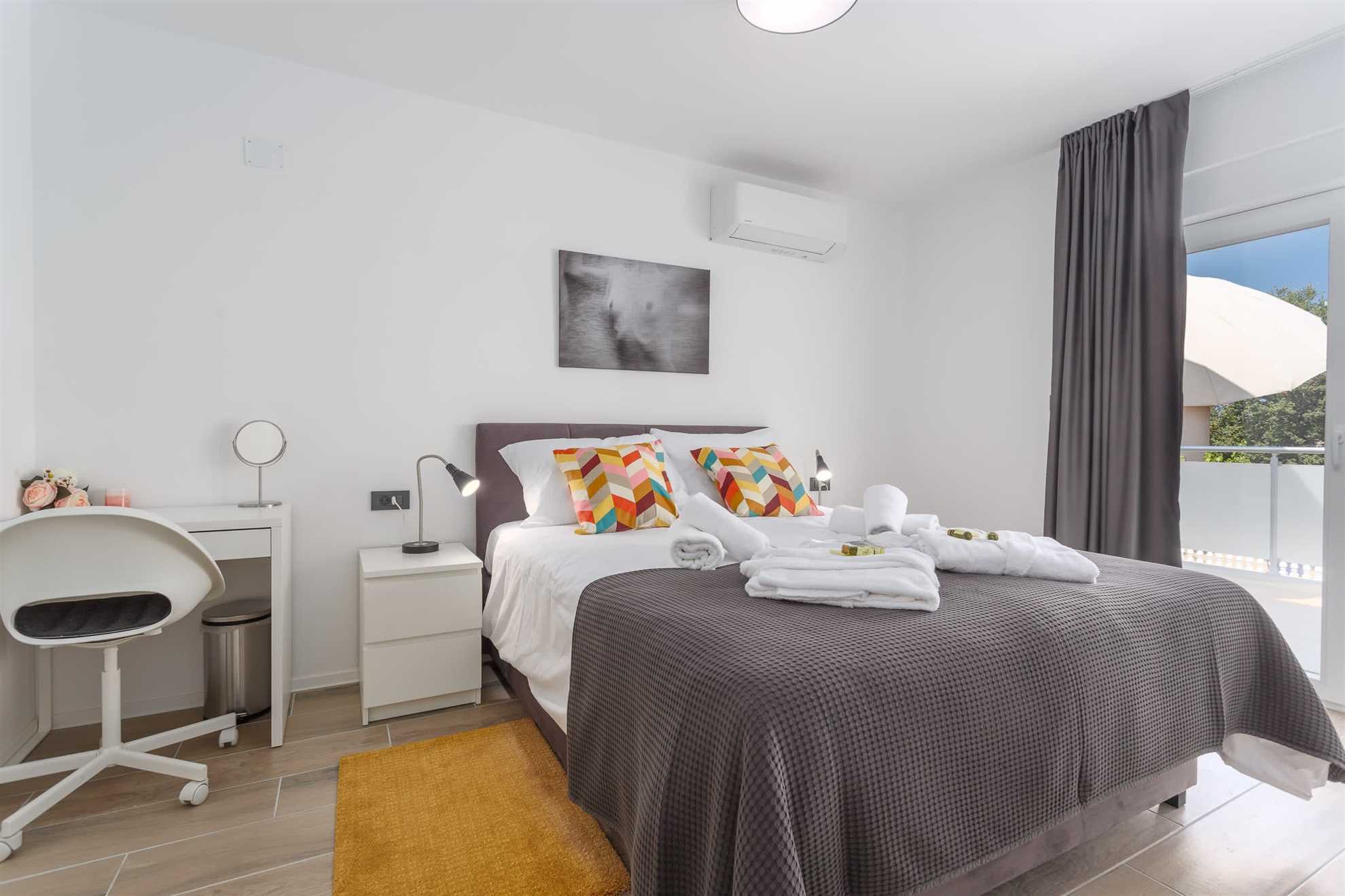 Apartment BARBARA with private pool