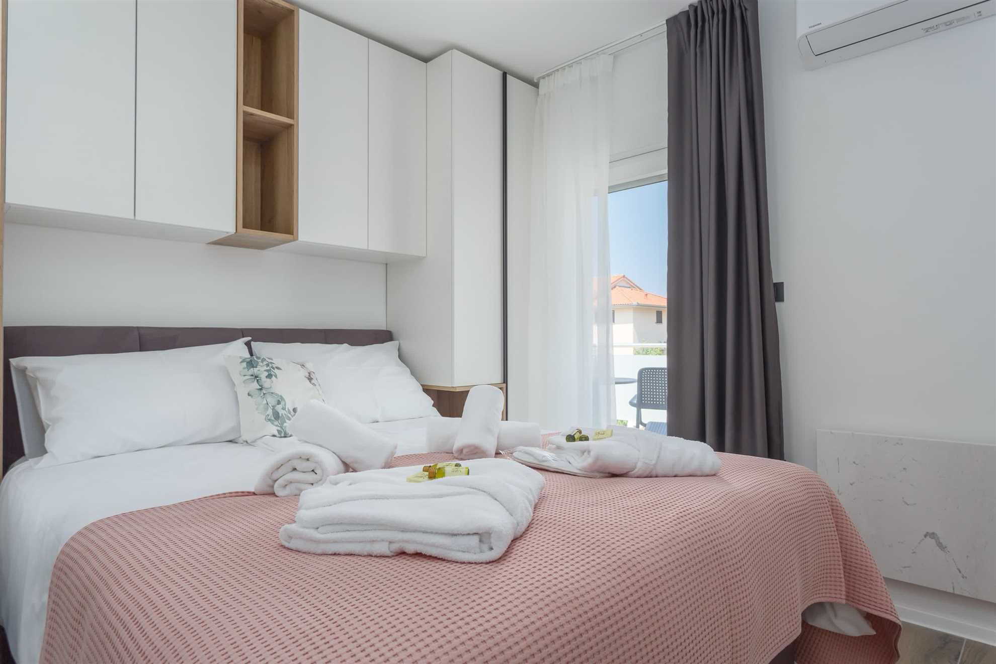 Apartment BARBARA with private pool