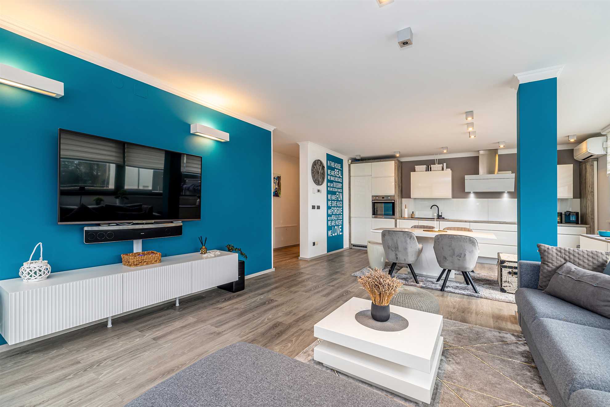 Holiday apartment AQUAVISTA with private pool