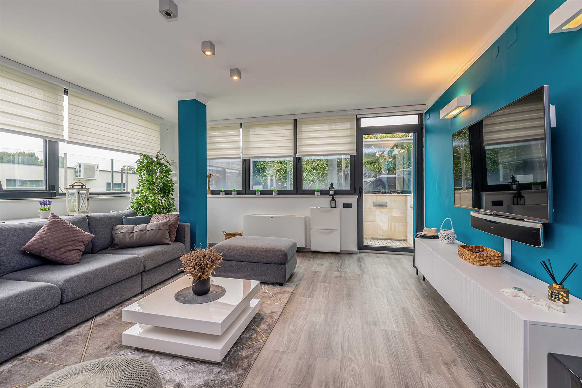 Holiday apartment AQUAVISTA with private pool