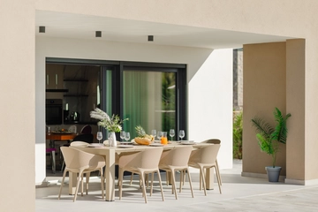 Private-Pool Villa in Kras for 8 Guests