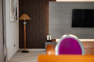 Private-Pool Villa in Kras for 8 Guests