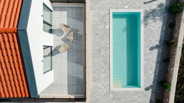 Private-Pool Villa in Kras for 8 Guests