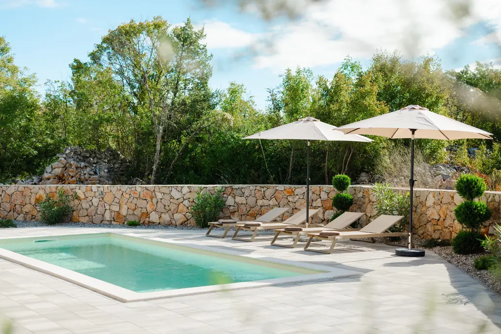 4-Bedroom Villa in Kras with Private Pool