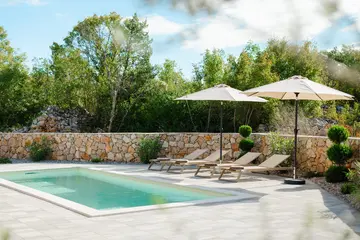 4-Bedroom Villa in Kras with Private Pool