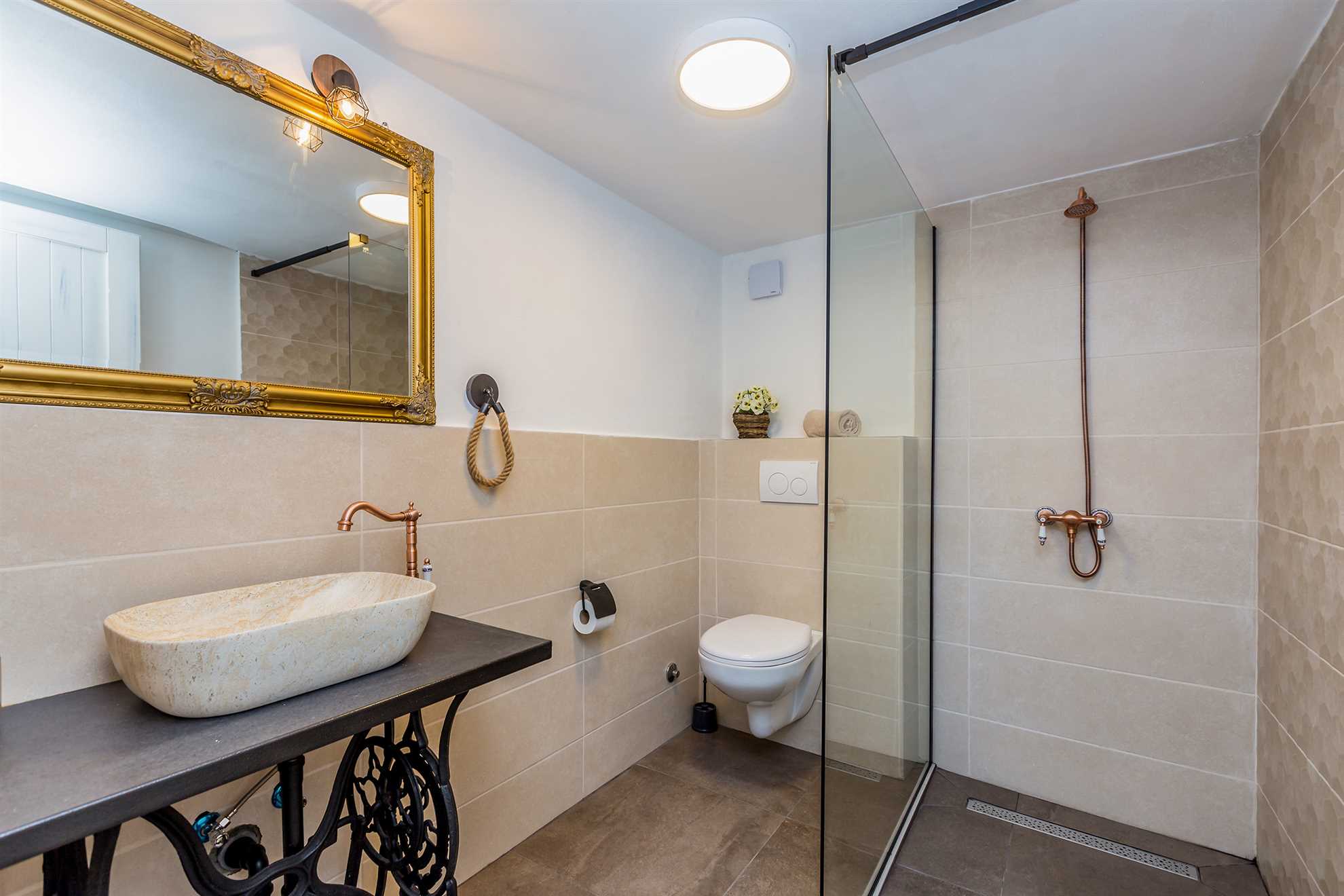 Casa vacanze KUNTENTA con piscina privata e jacuzzi