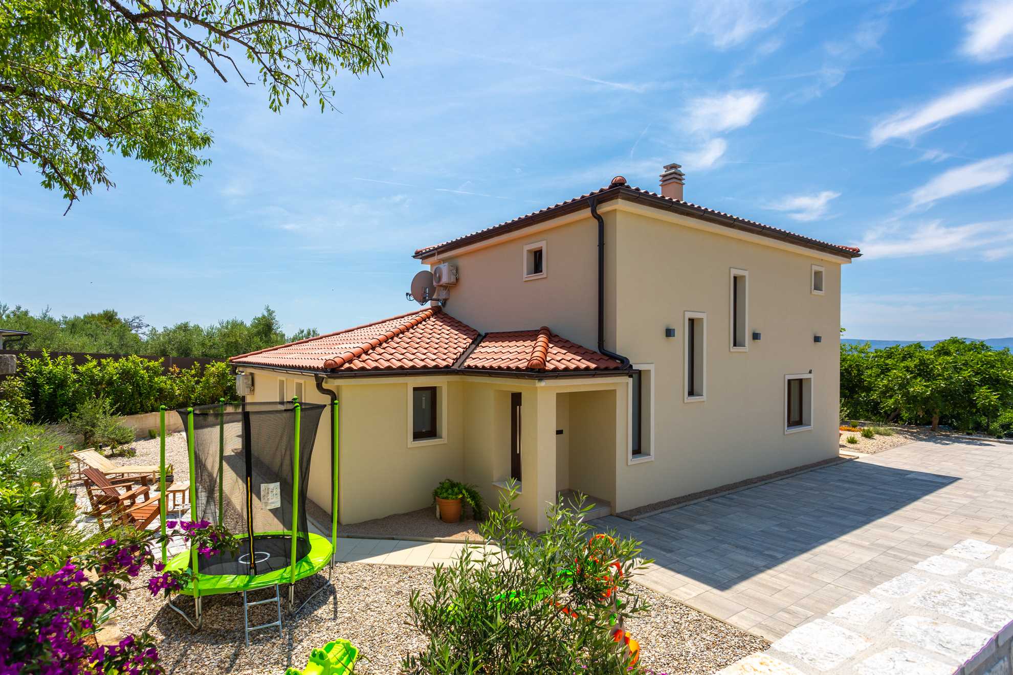 Ferienhaus LUNA mit Pool