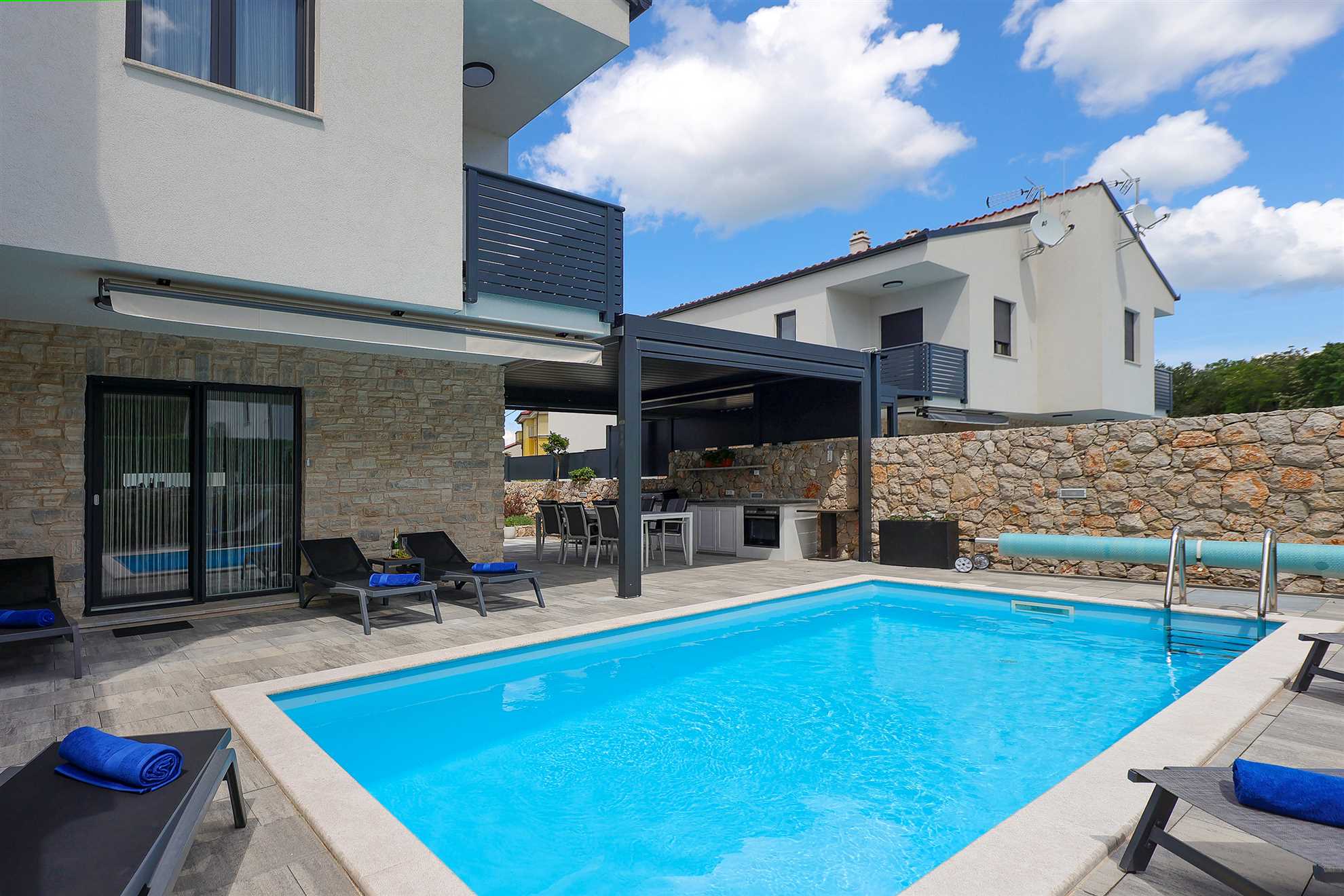 Holiday house ZOROO with private pool